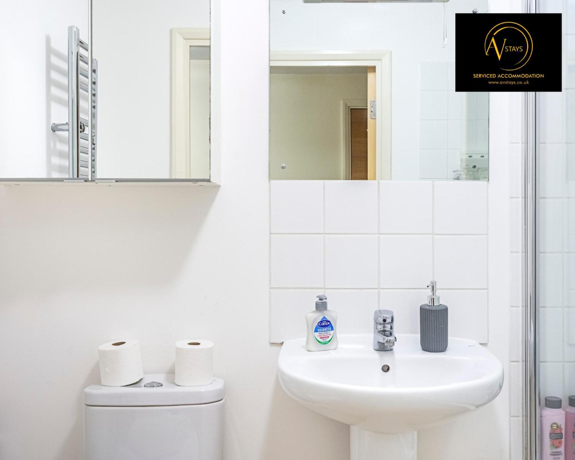 2 Bedroom Apartment Londra Dış mekan fotoğraf