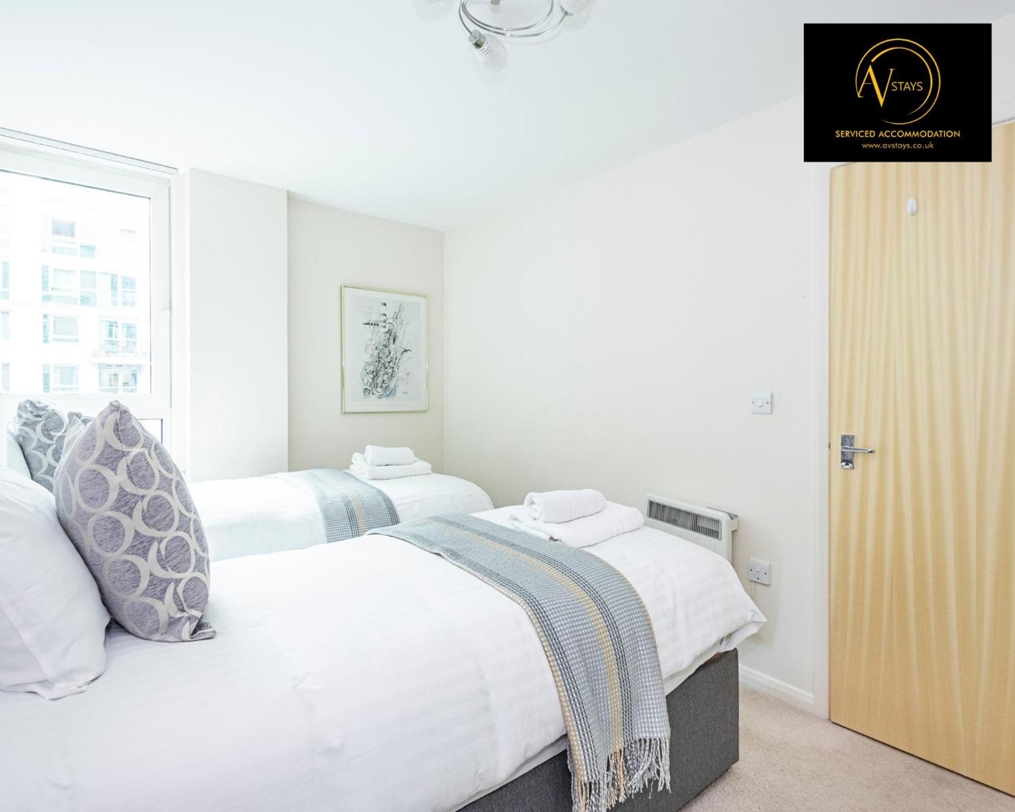 2 Bedroom Apartment Londra Dış mekan fotoğraf